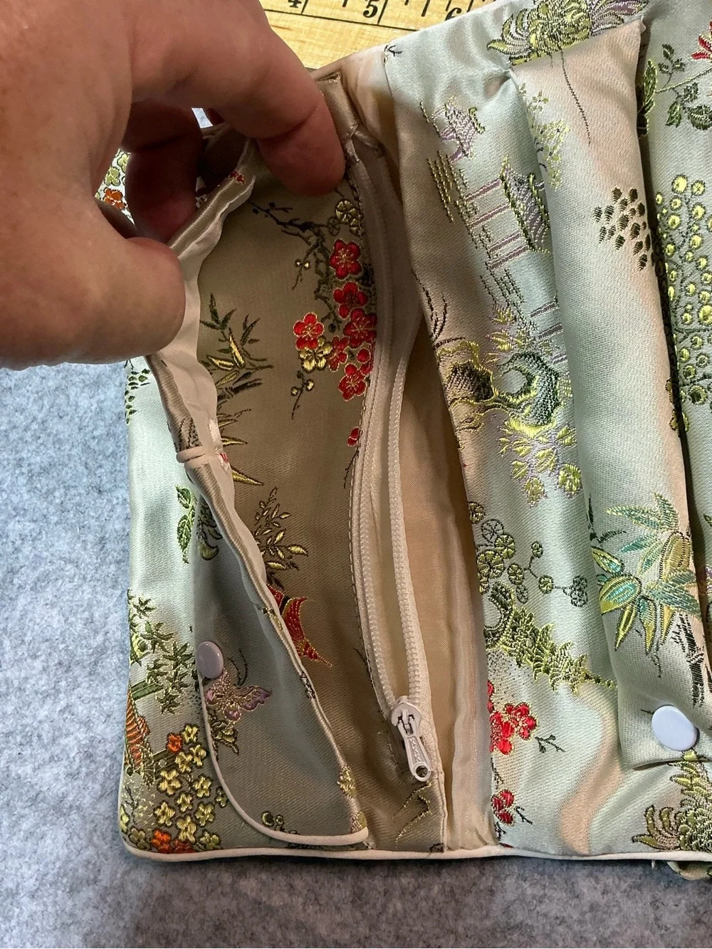 Vintage Asian Brocade Jewelry Roll Travel Organizer Satin Floral Pagoda